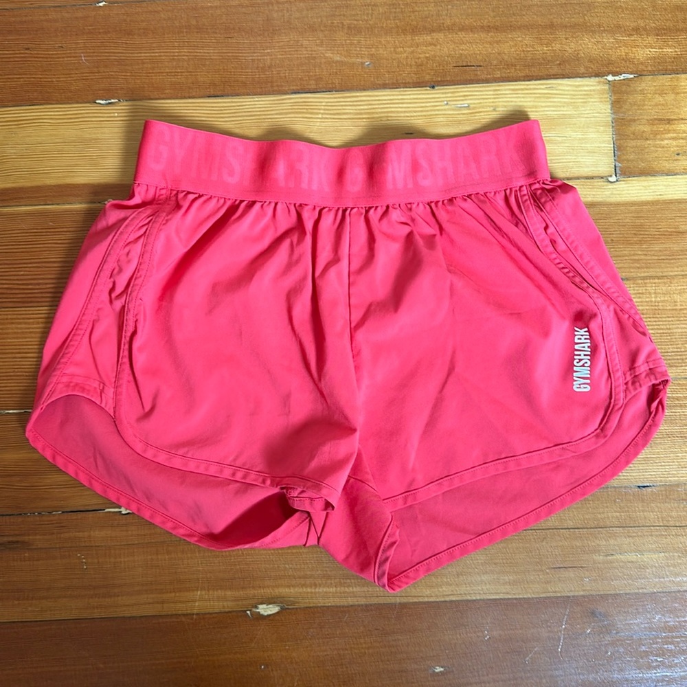 Gymshark Loose Fit Training Shorts Size M in Cherry Red